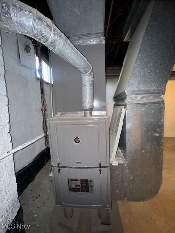 3409 Powers Way, Youngstown, OH 44502