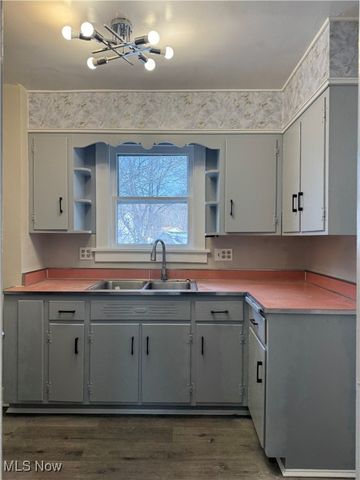 3409 Powers Way, Youngstown, OH 44502