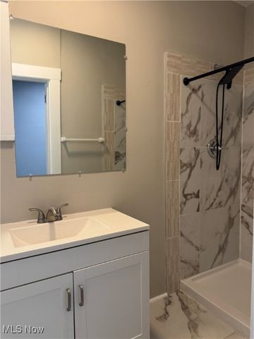 3409 Powers Way, Youngstown, OH 44502