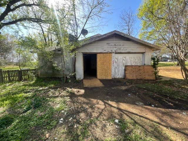 8001 Storie Road, Arlington, TX 76001