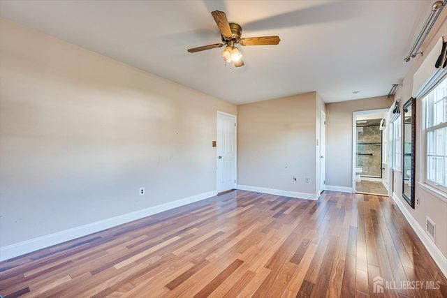 15 Howell Avenue, Piscataway, NJ 08854