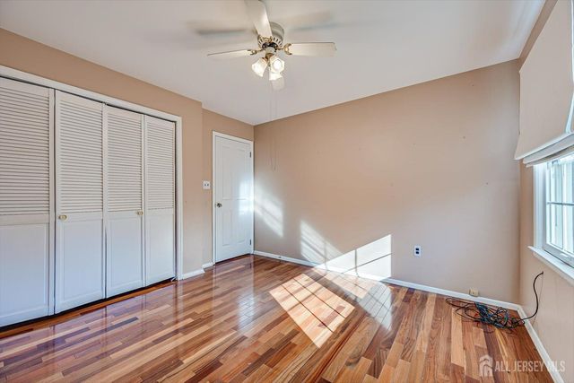 15 Howell Avenue, Piscataway, NJ 08854