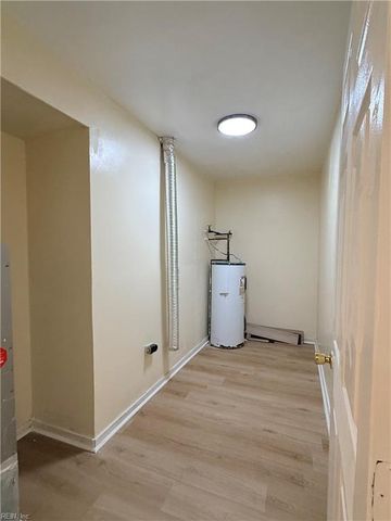 97 28th St Apt E, Newport News, VA 23607