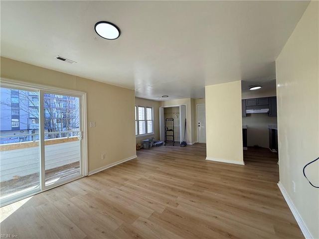 97 28th St Apt E, Newport News, VA 23607