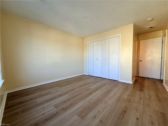 97 28th St Apt E, Newport News, VA 23607