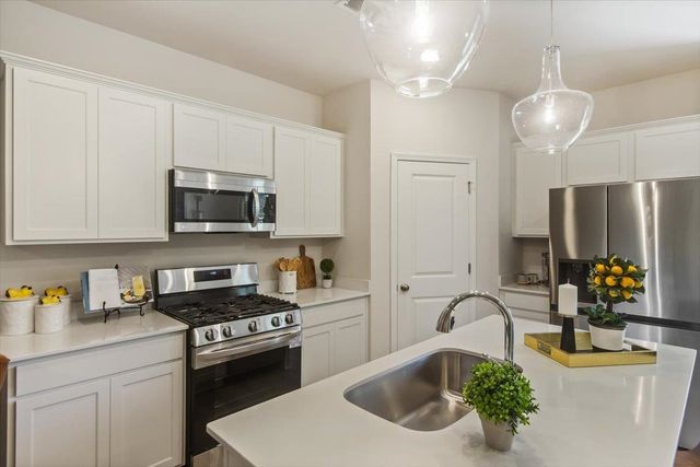 2042 Hillman Way, Roebuck, SC 29376