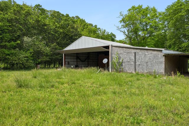 1675 Balthrop Branch Rd, Dickson, TN 37055