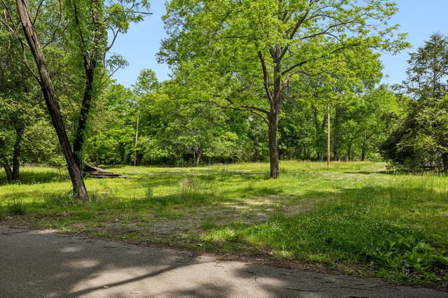 1675 Balthrop Branch Rd, Dickson, TN 37055