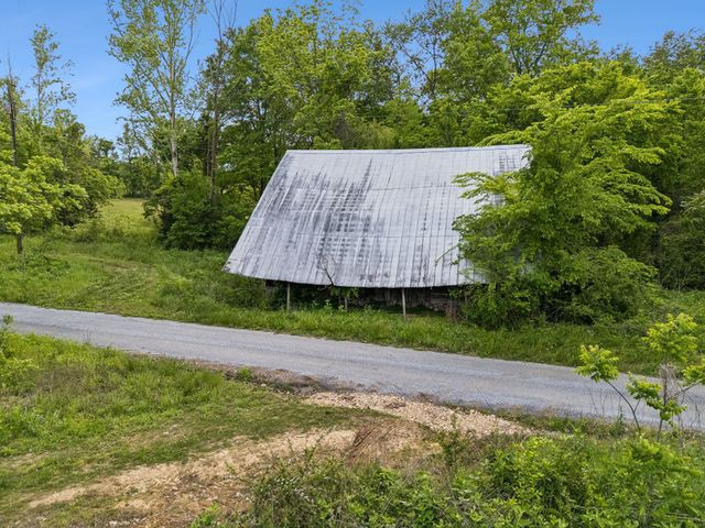 1675 Balthrop Branch Rd, Dickson, TN 37055