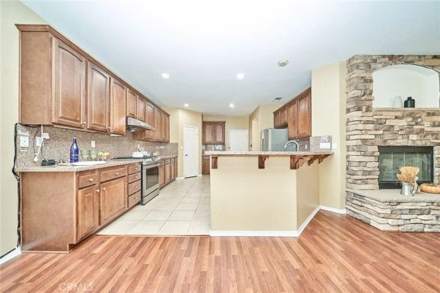 1043 Hawthorne, Hemet, CA 92545