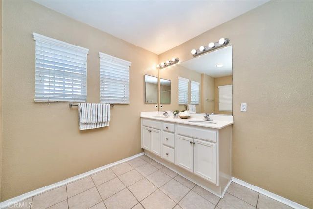 1043 Hawthorne, Hemet, CA 92545