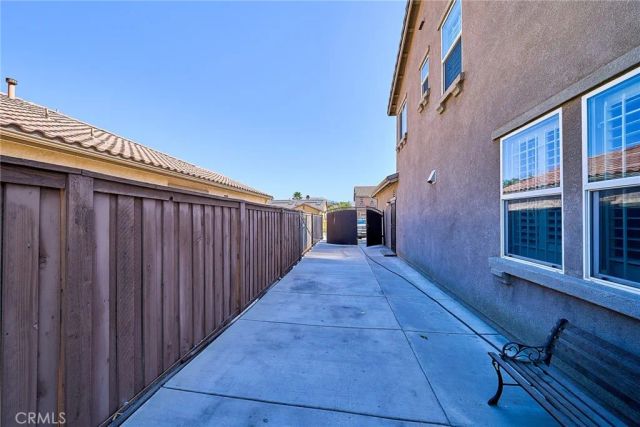 1043 Hawthorne, Hemet, CA 92545