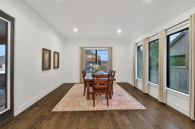 1015 Oak Briar Lane, Montgomery, TX 77384