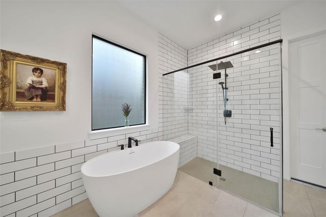 1015 Oak Briar Lane, Montgomery, TX 77384