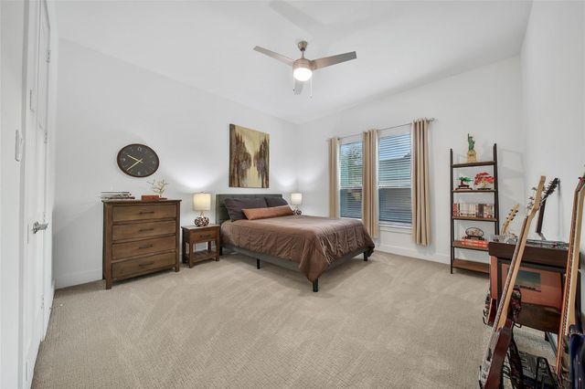 1015 Oak Briar Lane, Montgomery, TX 77384