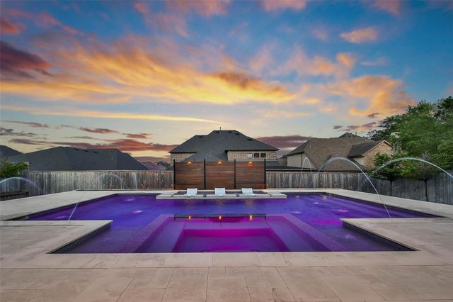 1015 Oak Briar Lane, Montgomery, TX 77384