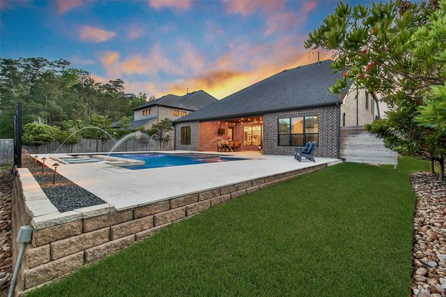 1015 Oak Briar Lane, Montgomery, TX 77384