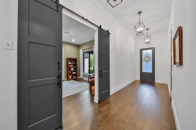 1015 Oak Briar Lane, Montgomery, TX 77384