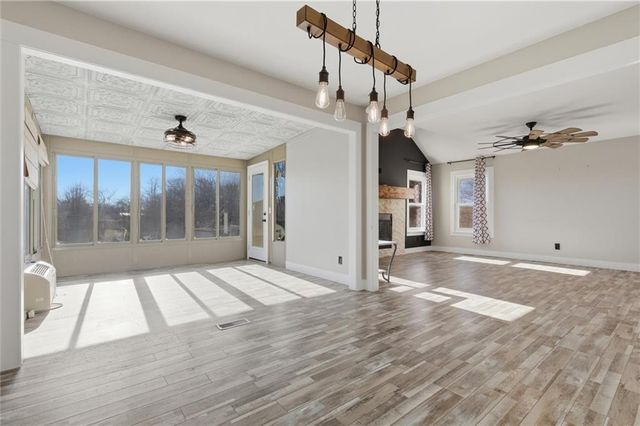 5950 SE Hilltop Road, Holt, MO 64048