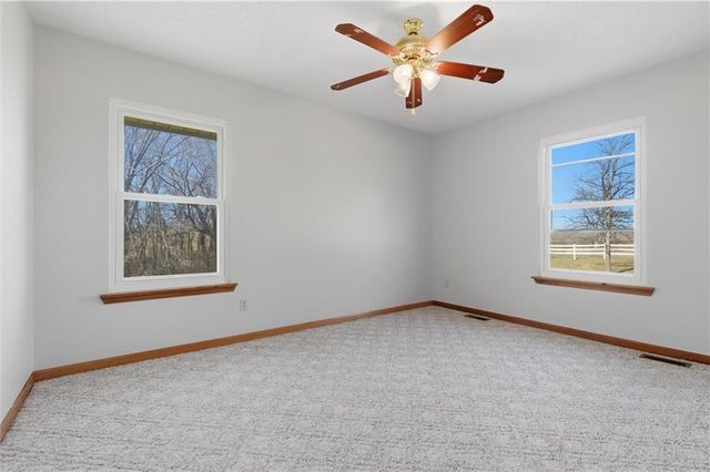 5950 SE Hilltop Road, Holt, MO 64048