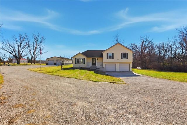5950 SE Hilltop Road, Holt, MO 64048