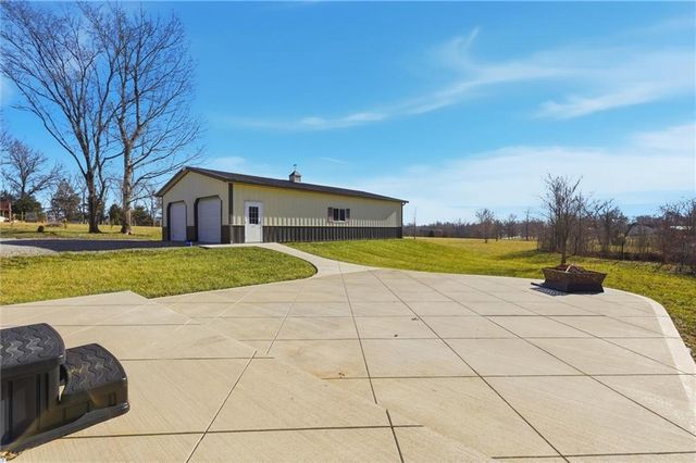 5950 SE Hilltop Road, Holt, MO 64048