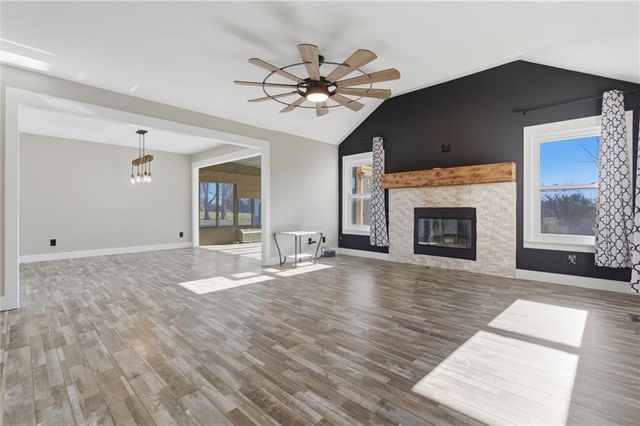 5950 SE Hilltop Road, Holt, MO 64048