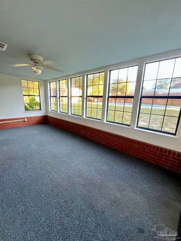 821 Cornell Ave, Pensacola, FL 32514