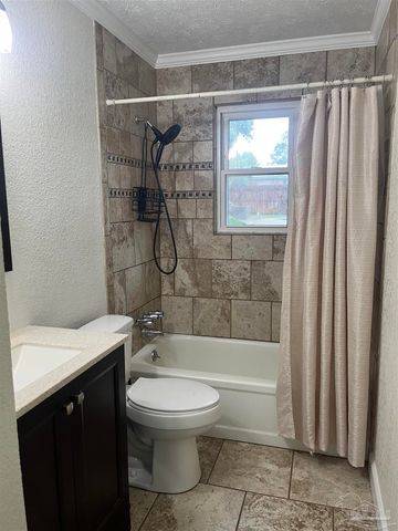 821 Cornell Ave, Pensacola, FL 32514