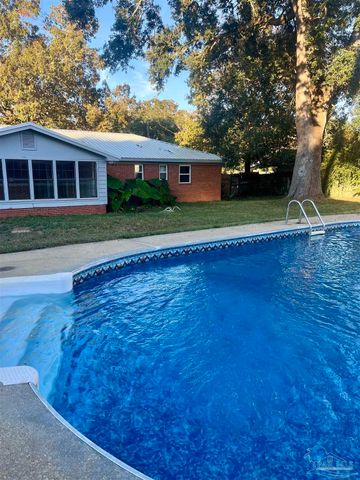 821 Cornell Ave, Pensacola, FL 32514