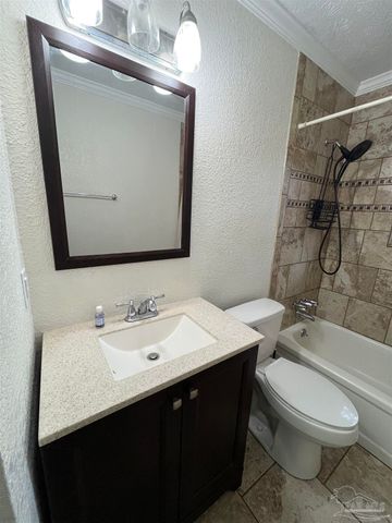 821 Cornell Ave, Pensacola, FL 32514