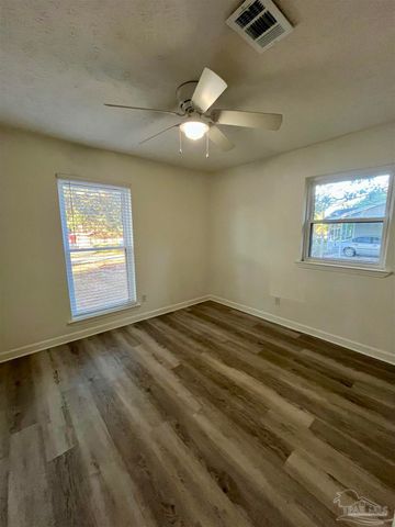 821 Cornell Ave, Pensacola, FL 32514