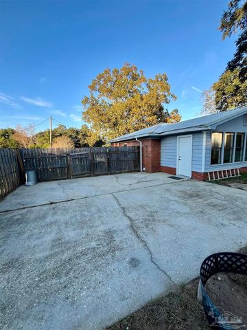 821 Cornell Ave, Pensacola, FL 32514