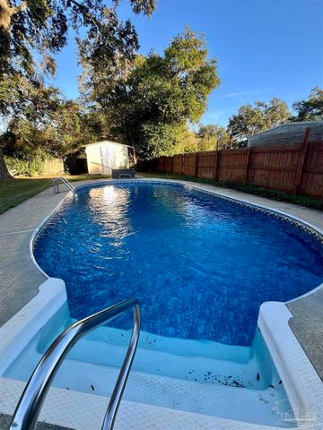 821 Cornell Ave, Pensacola, FL 32514