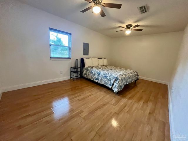 821 Cornell Ave, Pensacola, FL 32514