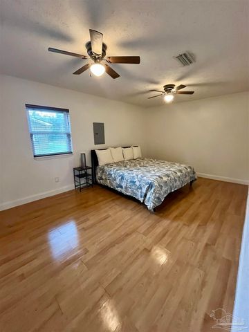 821 Cornell Ave, Pensacola, FL 32514