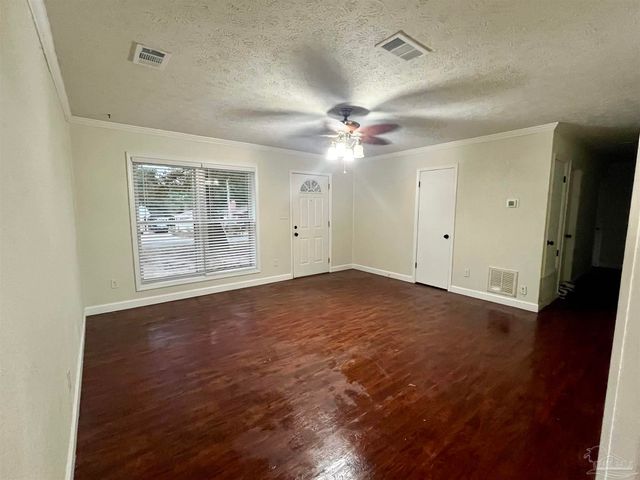 821 Cornell Ave, Pensacola, FL 32514