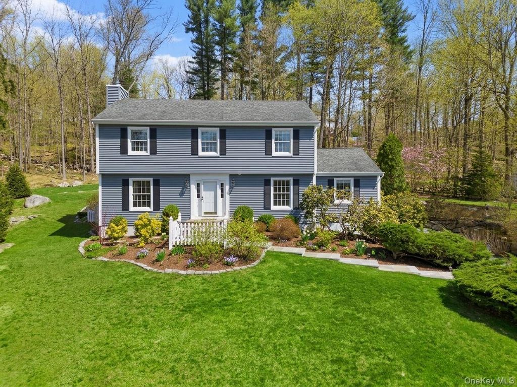 5 Indian Hill Road, Brewster, NY 10509