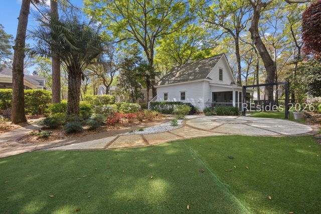 15 Hayek St, Beaufort, SC 29907