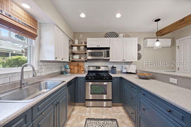 15 Hayek St, Beaufort, SC 29907