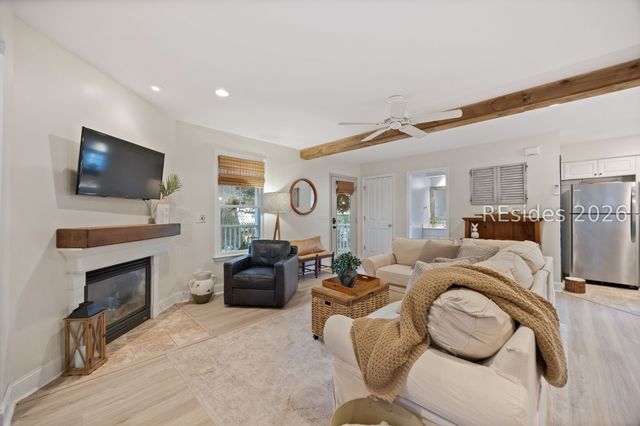 15 Hayek St, Beaufort, SC 29907