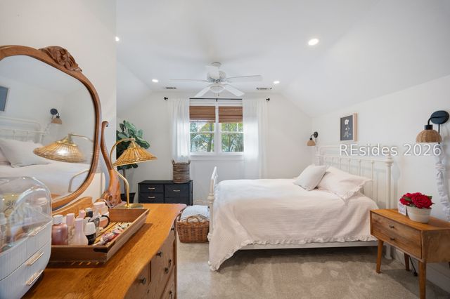 15 Hayek St, Beaufort, SC 29907