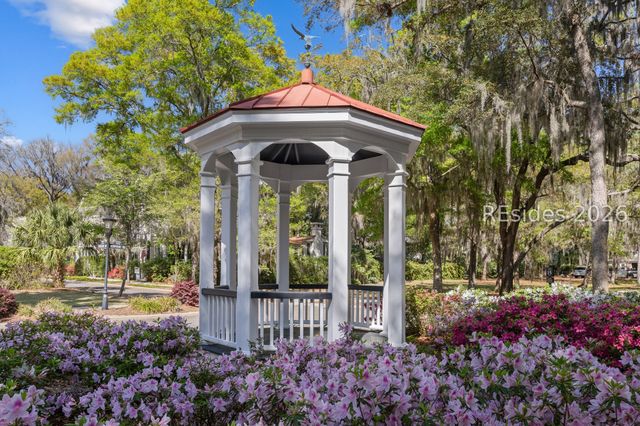 15 Hayek St, Beaufort, SC 29907