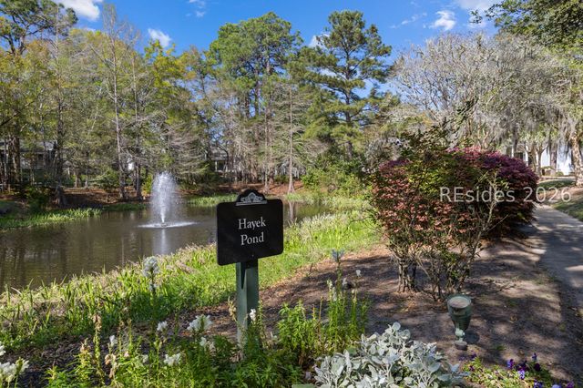 15 Hayek St, Beaufort, SC 29907