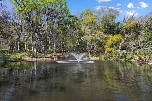 15 Hayek St, Beaufort, SC 29907