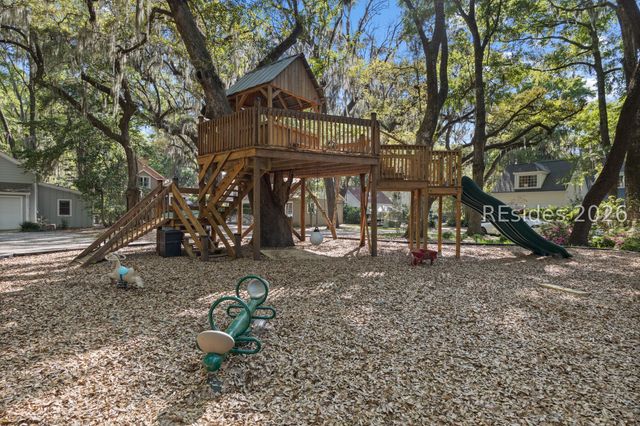 15 Hayek St, Beaufort, SC 29907