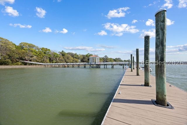 15 Hayek St, Beaufort, SC 29907