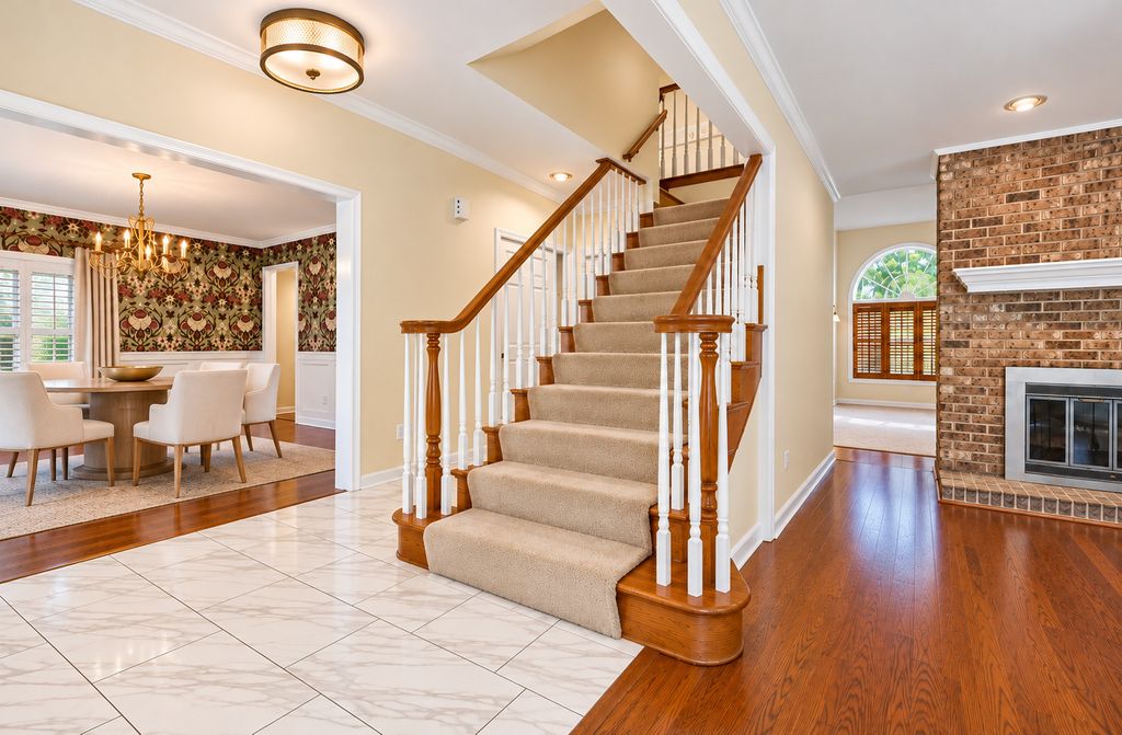 2412 Clifton Court, Naperville, IL 60565 — photo 4