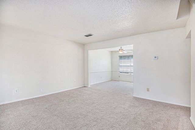 8201 Cloverglen Lane, Fort Worth, TX 76123