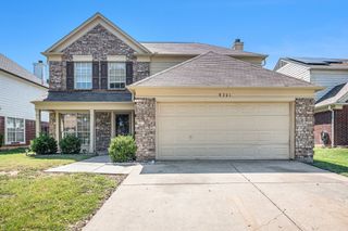 8201 Cloverglen Lane, Fort Worth, TX 76123
